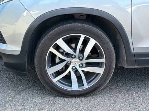 Used 2016 Honda Pilot Touring image 9