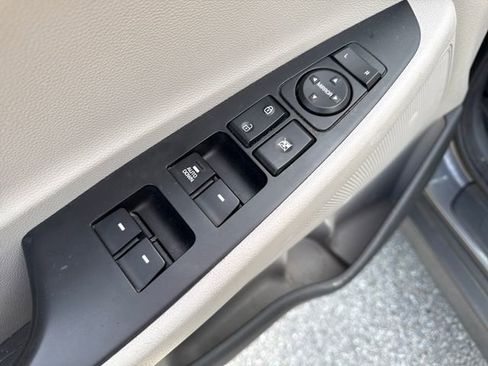 Used 2018 Hyundai Tucson SE image 23