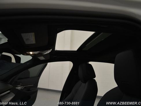 Used 2026 BMW 530i w/ M Sport Package image 37