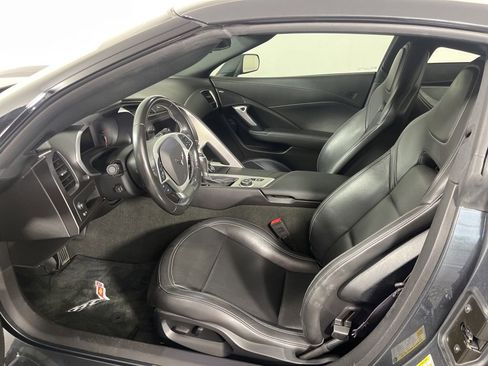 Used 2017 Chevrolet Corvette Stingray Coupe w/ Battery Protection Package RWD image 18