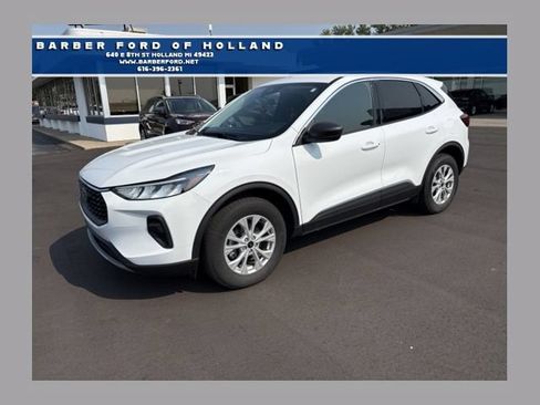 Used 2024 Ford Escape Active w/ Tech Pack #1 AWD/4WD image 1