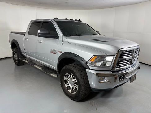 Used 2018 RAM 2500 Big Horn image 2