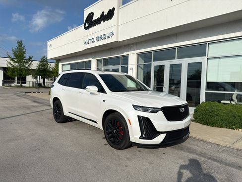 Used 2024 Cadillac XT6 Sport w/ Technology Package AWD/4WD image 1