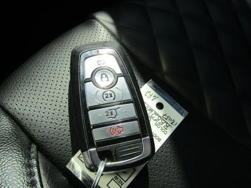 Used 2024 Ford Edge Titanium w/ Equipment Group 301A AWD/4WD image 32