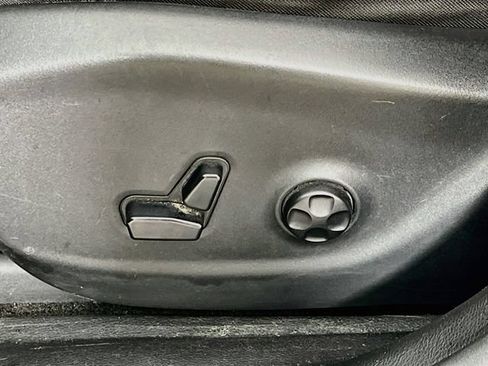 Used 2014 Jeep Cherokee Latitude w/ Comfort/Convenience Group AWD/4WD image 11