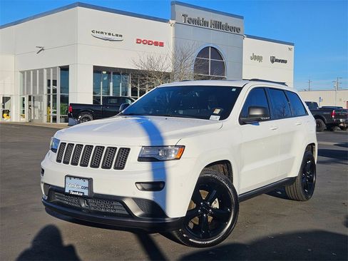 Used 2014 Jeep Grand Cherokee Summit image 2