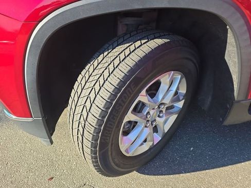 Used 2019 Chevrolet Traverse LT image 49