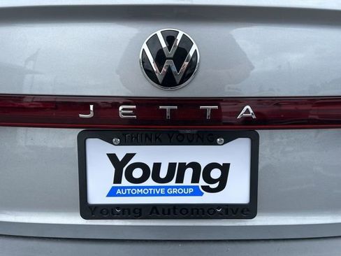Used 2026 Volkswagen Jetta Sport image 5