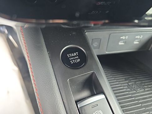 New 2026 Nissan Kicks SR w/ Cold Weather Package image 24