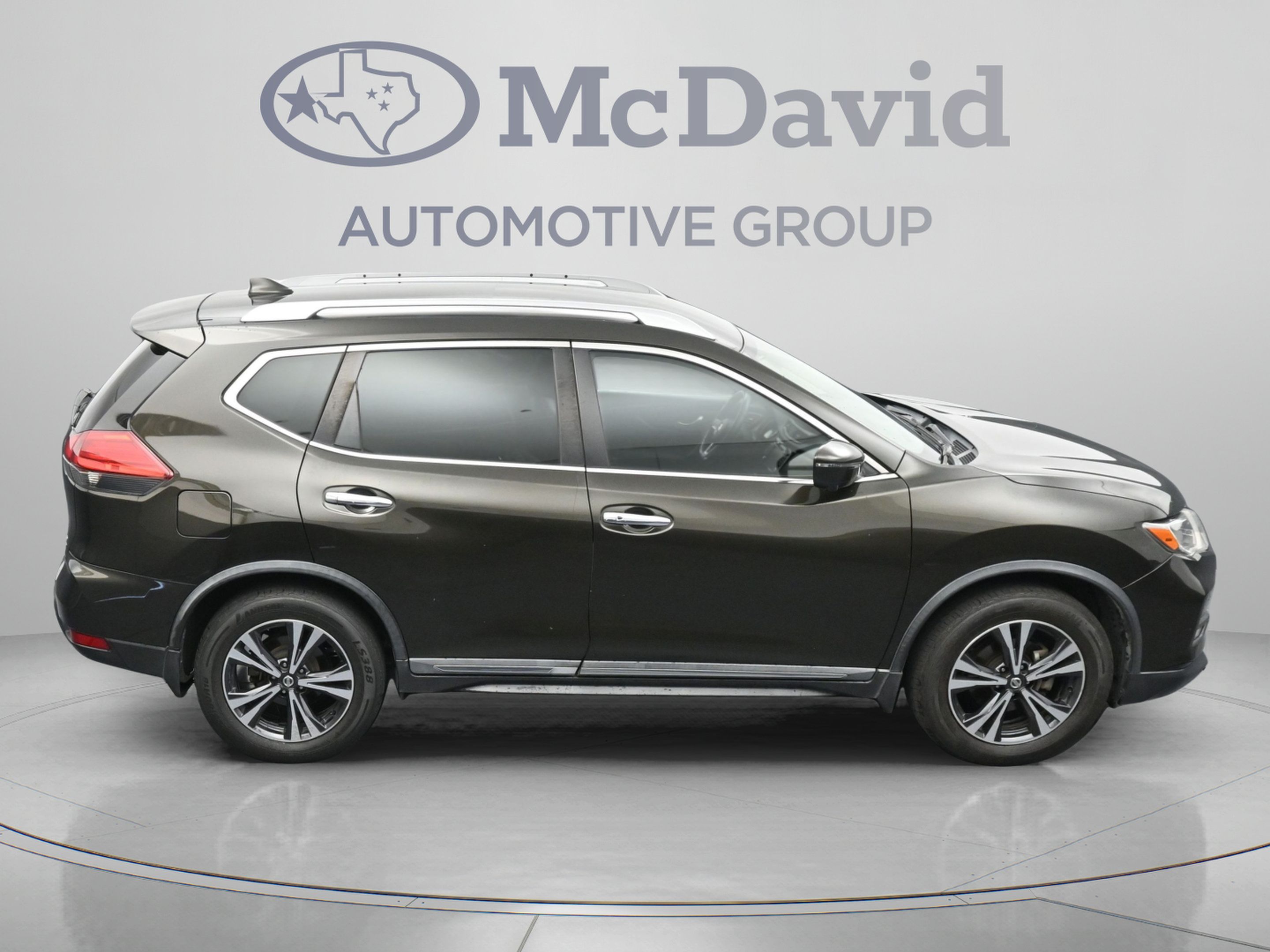 Used 2017 Nissan Rogue SL FWD image 39