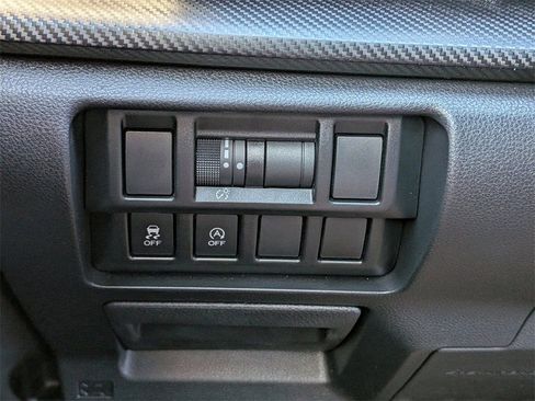 Used 2023 Subaru Crosstrek 2.0i Premium image 27