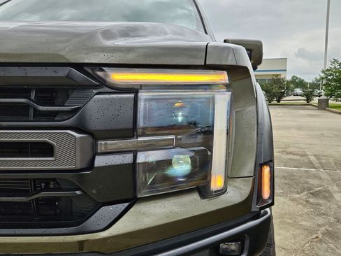 Certified 2025 Ford F150 Raptor AWD/4WD image 12