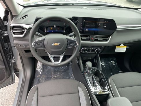 New 2026 Chevrolet TrailBlazer LT w/ Convenience Package FWD image 24