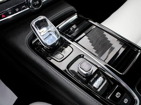 Used 2021 Polestar Polestar 1 image 36