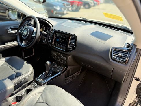 Used 2019 Jeep Compass Limited AWD/4WD image 27