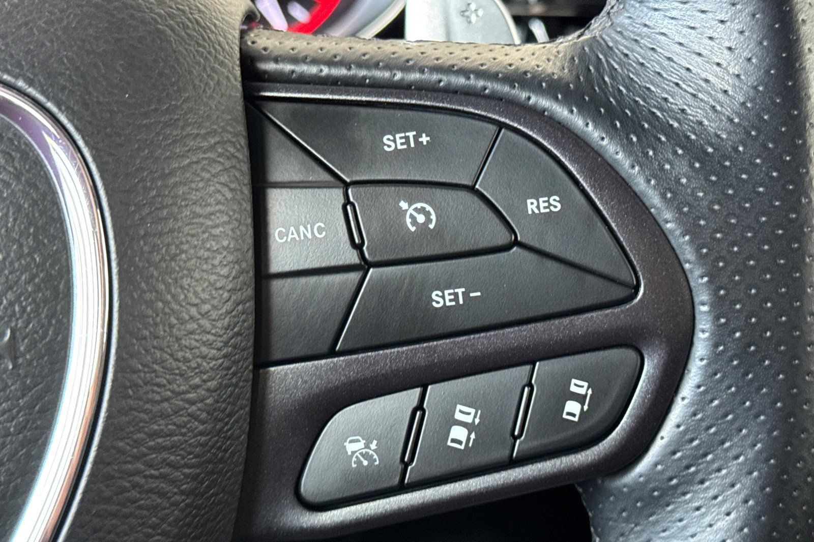 Used 2024 Dodge Durango GT AWD/4WD image 39