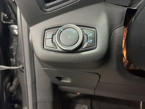 Used 2017 Ford Escape SE w/ SE Sport Appearance Package AWD/4WD image 28