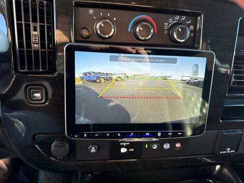 Used 2023 Chevrolet Express 2500 image 23