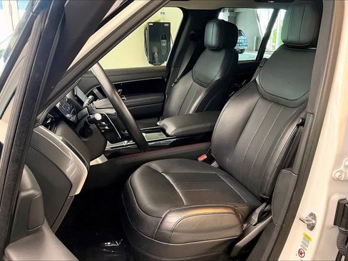 Used 2022 Land Rover Range Rover SE image 14