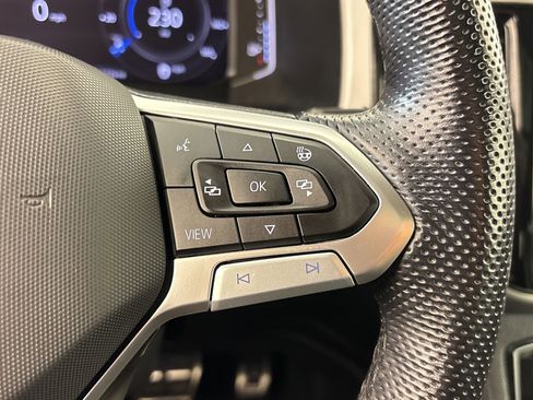 Used 2022 Volkswagen Atlas Cross Sport SEL Premium R-Line image 24