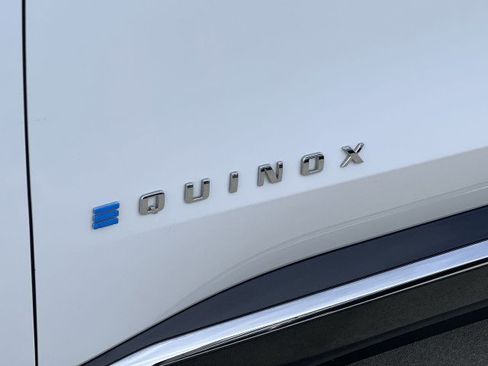 Used 2025 Chevrolet Equinox EV LT w/ Convenience Package image 30
