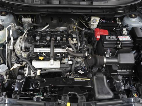 Used 2022 Nissan Kicks SR w/ Premium Package image 28