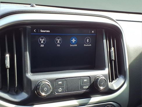 Used 2019 Chevrolet Colorado LT image 24