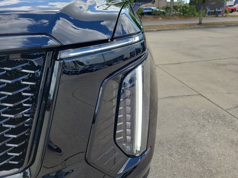 New 2026 Cadillac Escalade ESV Platinum Sport w/ LPO, ONYX Package AWD/4WD image 9