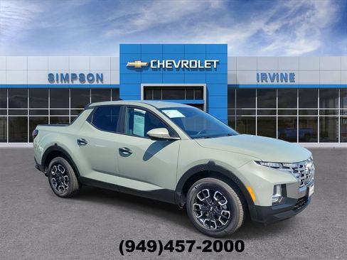 Used 2022 Hyundai Santa Cruz SEL FWD image 2