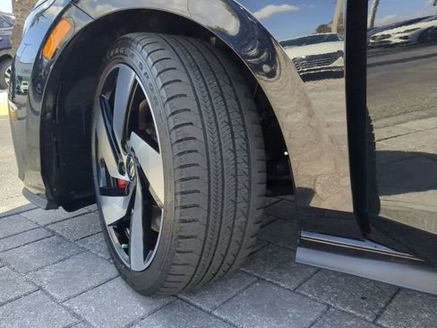 Certified 2023 Volkswagen GTI S image 33