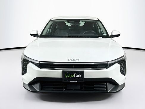 Used 2025 Kia K4 FWD image 2