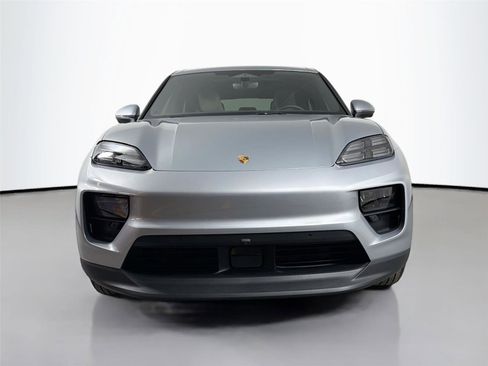 Certified 2026 Porsche Macan Electric RWD image 10