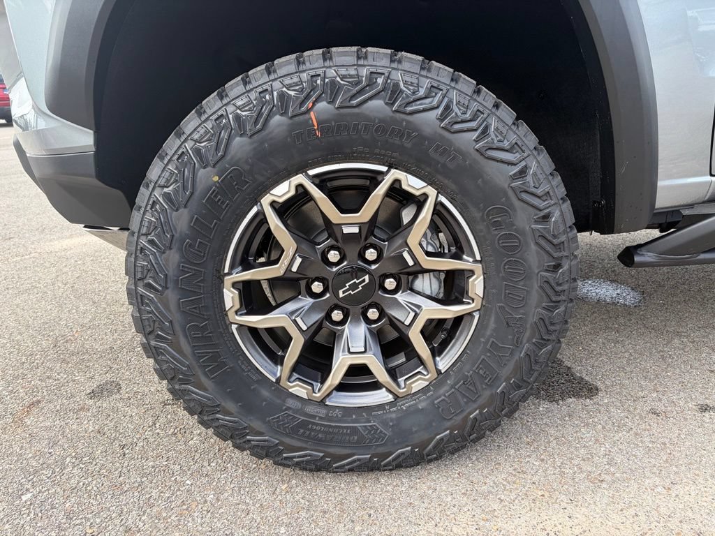 New 2026 Chevrolet Colorado ZR2 w/ Technology Package AWD/4WD image 12