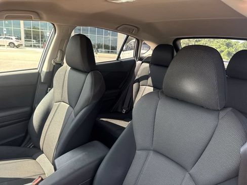 Used 2020 Subaru Crosstrek 2.0i AWD/4WD image 11