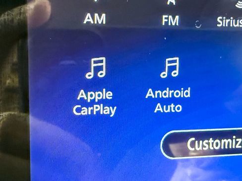 Used 2018 Nissan Kicks SR image 22