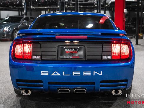 Used 2006 Ford Mustang GT RWD image 4