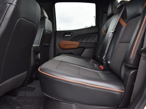 Used 2024 GMC Canyon AT4 w/ Canyon Safety Plus Package AWD/4WD image 15