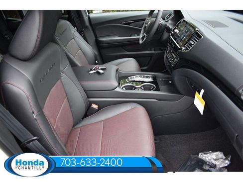 New 2026 Honda Ridgeline Black Edition image 13