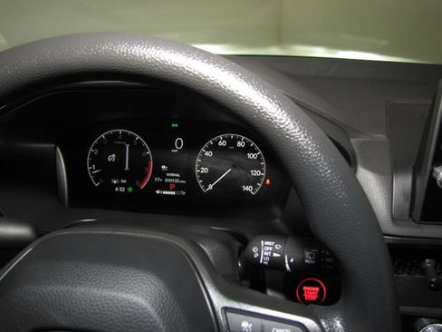 Certified 2026 Honda CR-V EX image 4