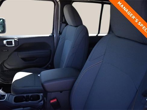 New 2025 Jeep Gladiator Sport image 11