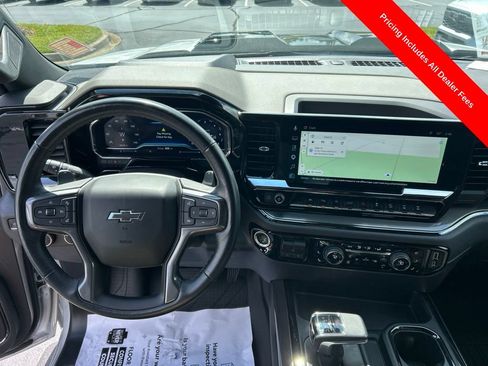 Used 2022 Chevrolet Silverado 1500 ZR2 w/ Technology Package AWD/4WD image 6
