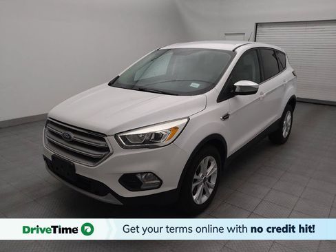 Used 2017 Ford Escape SE FWD image 1