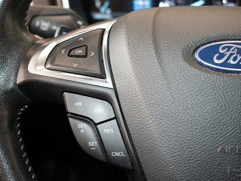 Used 2019 Ford Fusion SE w/ Equipment Group 151A FWD image 22