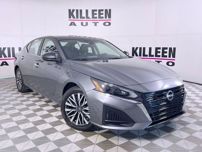 Used 2024 Nissan Altima 2.5 SV