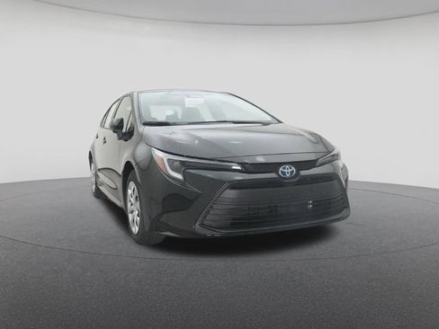 New 2025 Toyota Corolla LE image 30