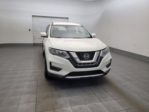 Used 2020 Nissan Rogue S FWD image 14