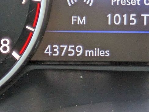 Used 2021 Nissan Murano S FWD image 25