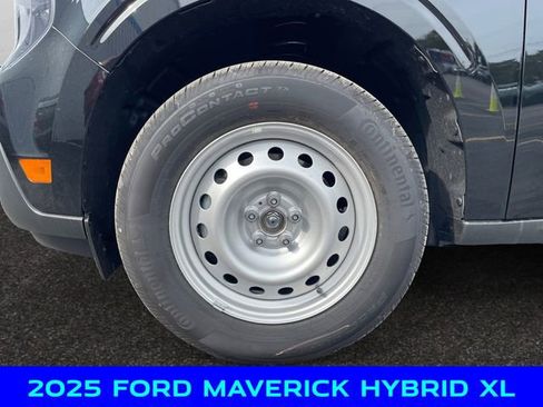 New 2025 Ford Maverick XL image 14