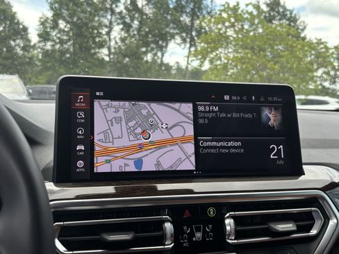 Used 2025 BMW X4 xDrive30i AWD/4WD image 24