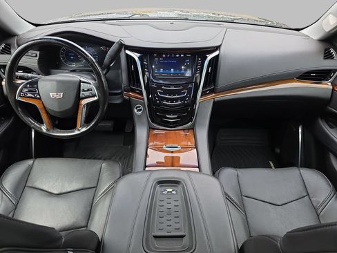 Certified 2016 Cadillac Escalade Luxury AWD/4WD image 11
